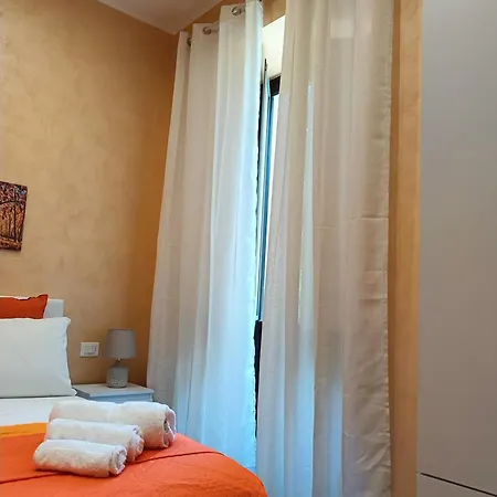 Appartamento Holiday Catania Apartments *